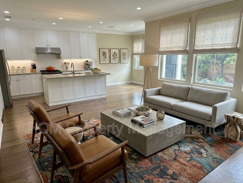 105 Gemstone - Photo 3 of 31