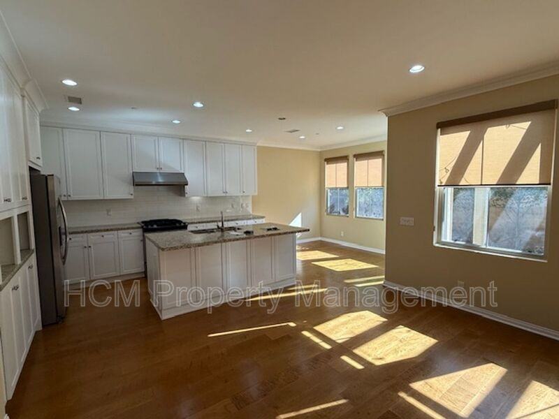 105 Gemstone - Photo 6 of 31