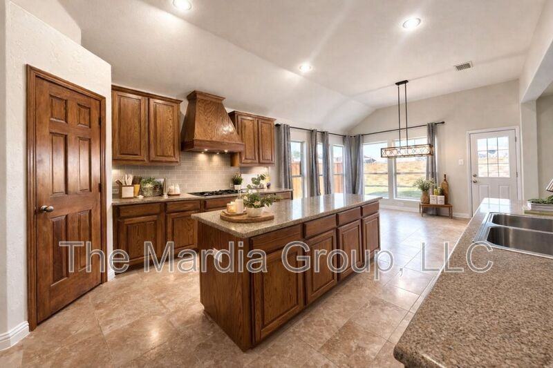 7236 Tolosa - Photo 2 of 15
