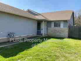 608 Greenlawn Blvd - Photo 1 of 1