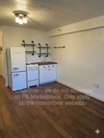 featured image of 224 E Garden St #235