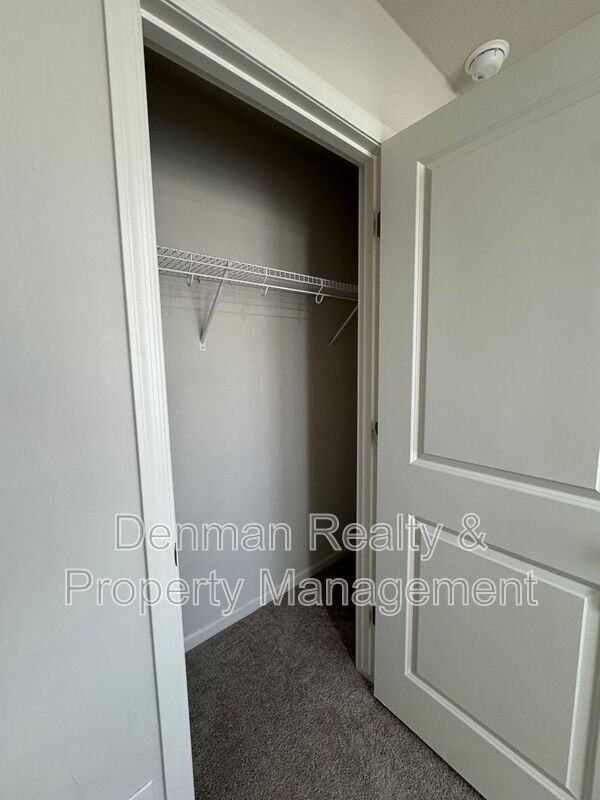 227 W Douglas Ave - Photo 7 of 14