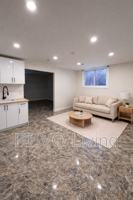 featured image of 7800 Lundy'S Lane