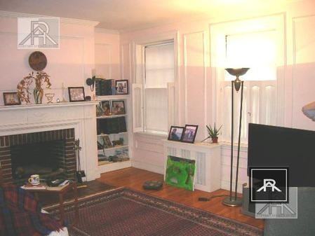 367 Tappan St #10 - Photo 3 of 4