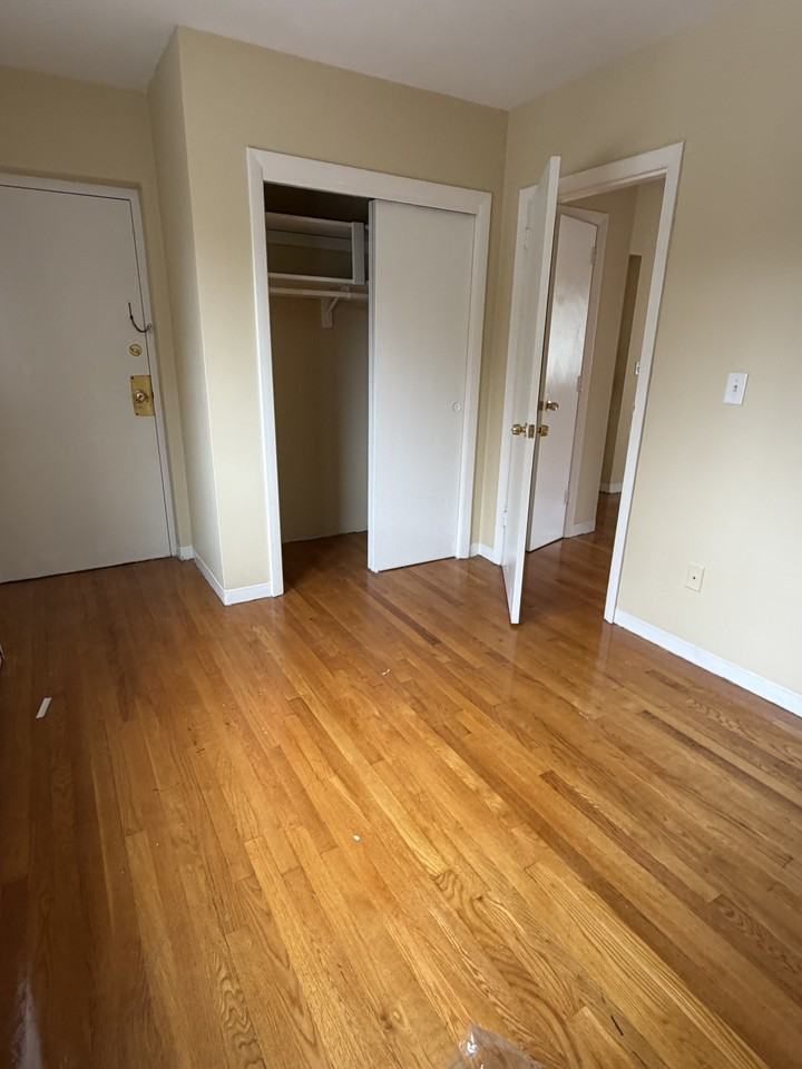 Main St #11 - Photo 4 of 8