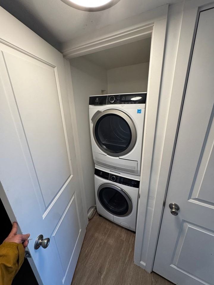 Amber Apartments - Photo 6 of 22