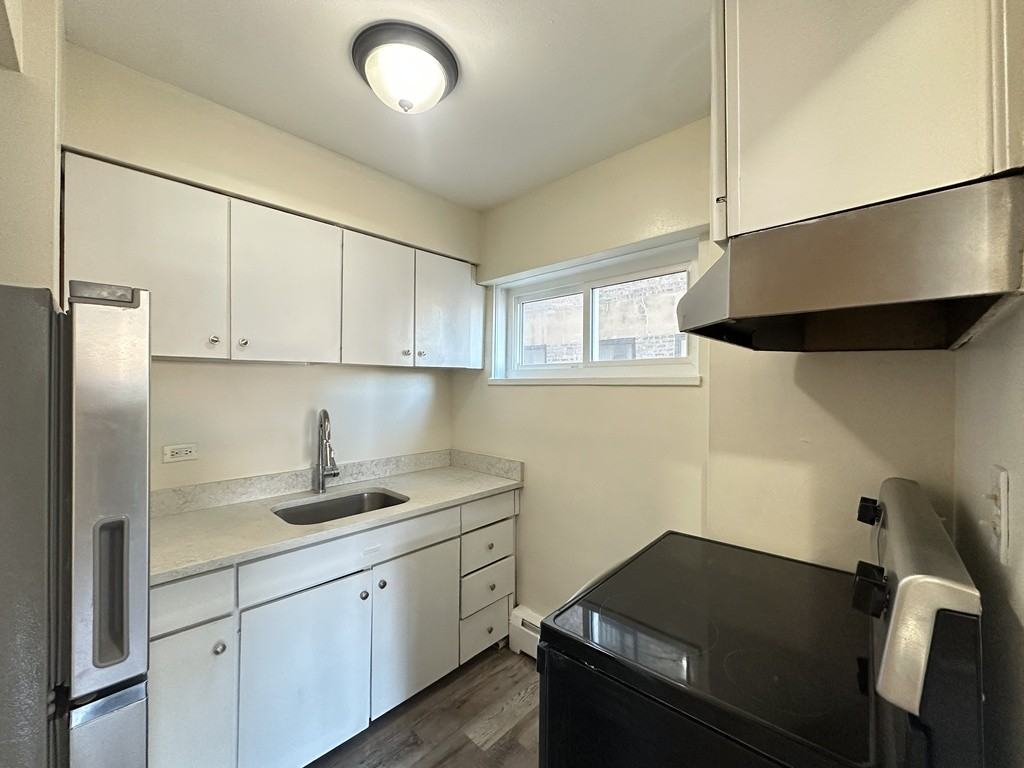 1400 400 Chicago Ave. #D802 - Photo 2 of 20