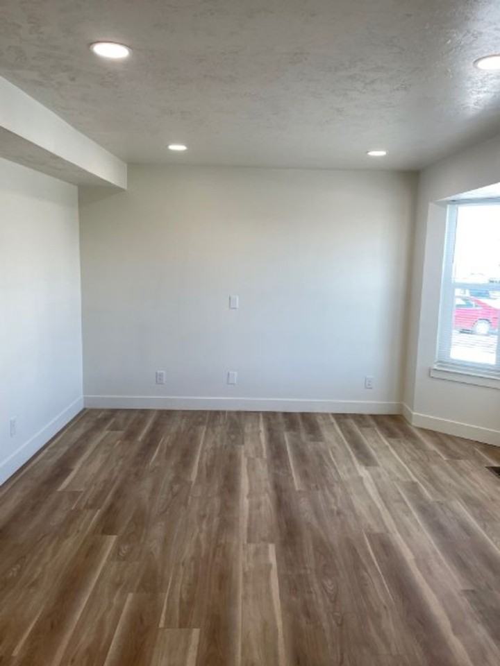 9040 S Goddard Cir - Photo 2 of 21