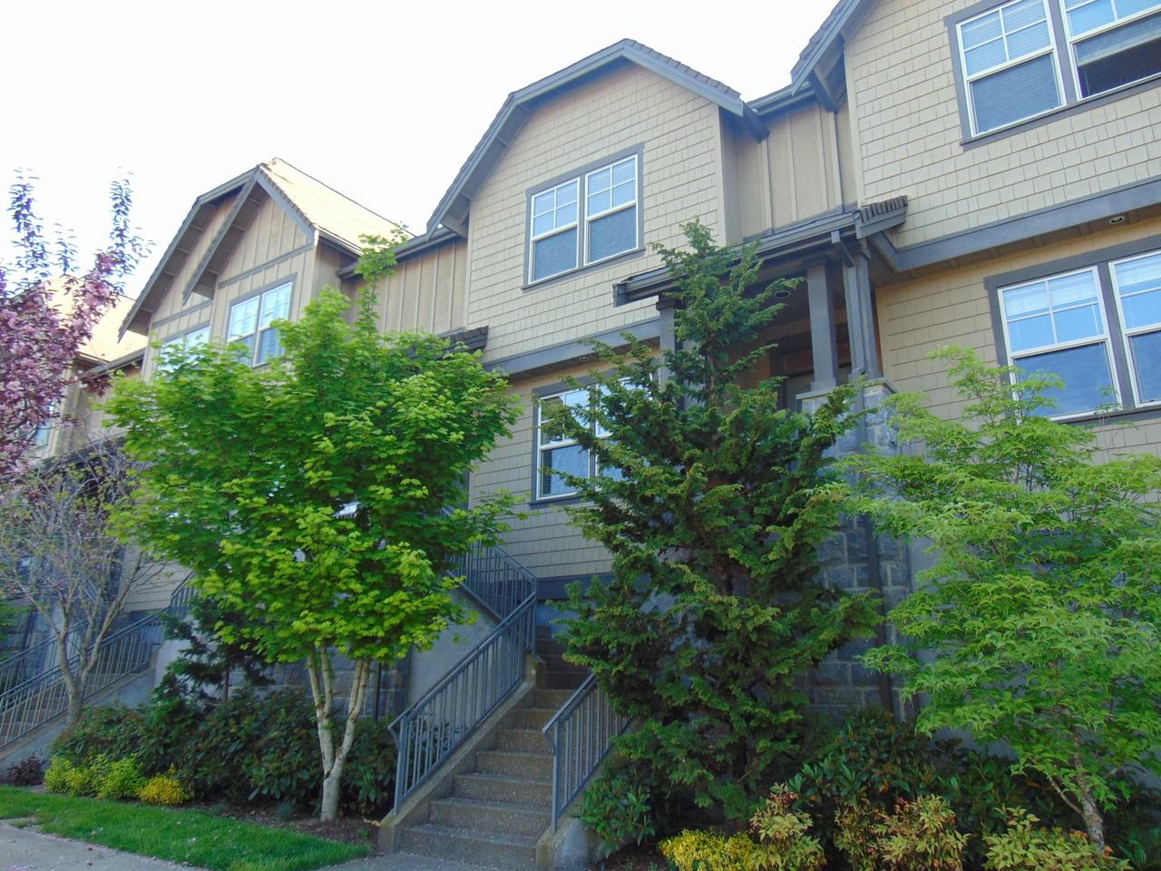 676 Sw Trillium Creek Ter - Photo 2 of 18