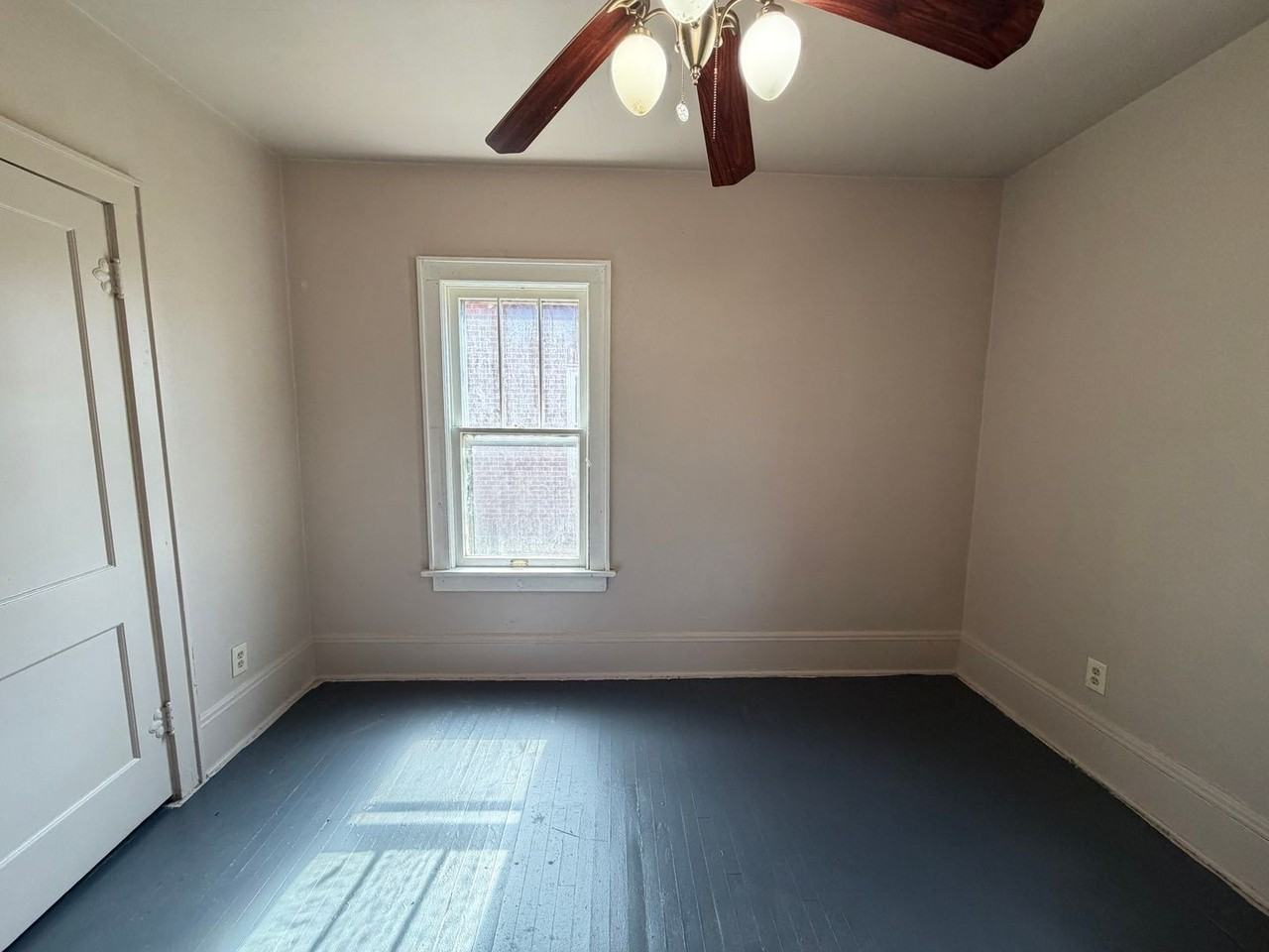 868 Aberdeen St - Photo 4 of 8