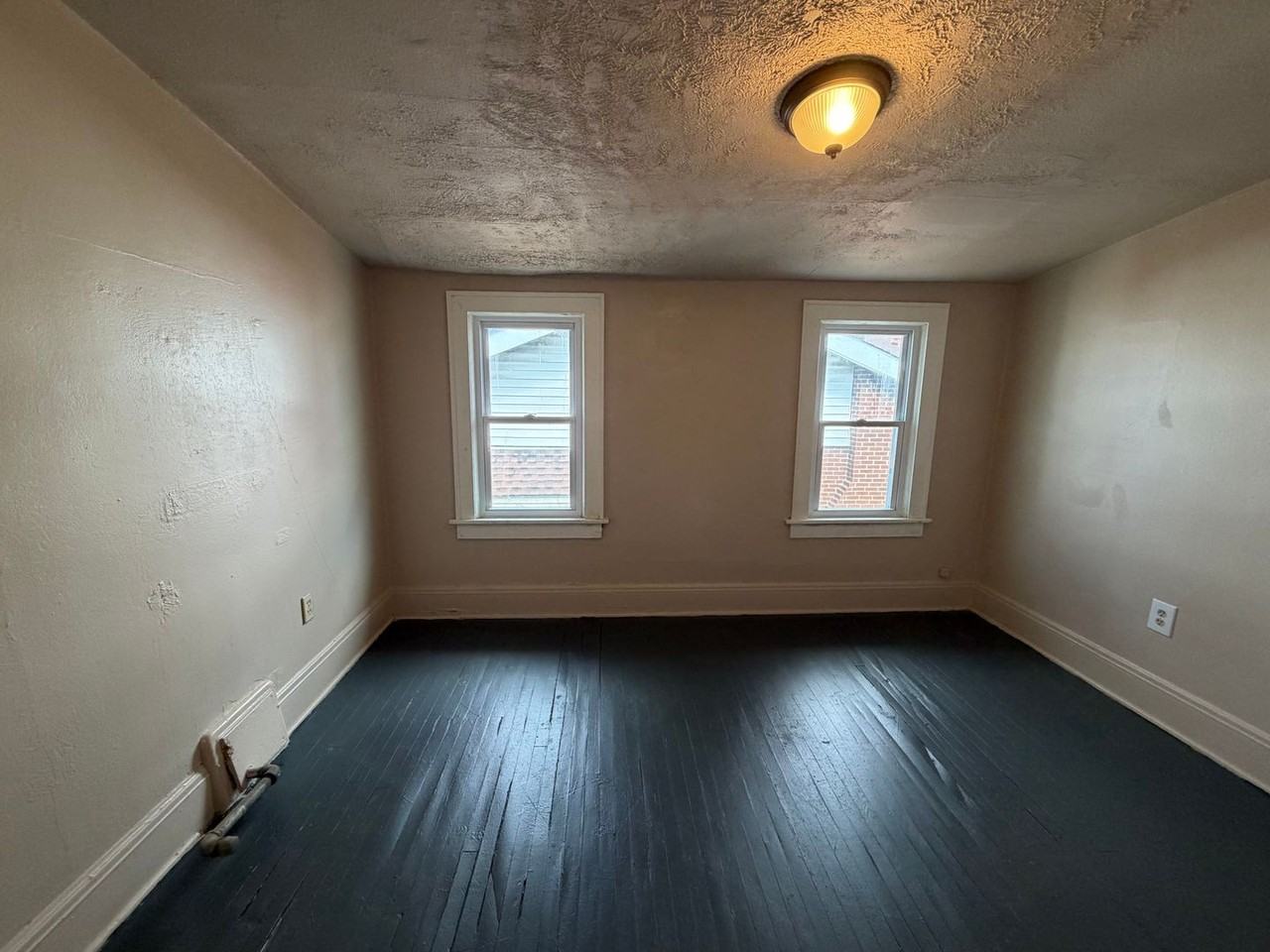 868 Aberdeen St - Photo 6 of 8