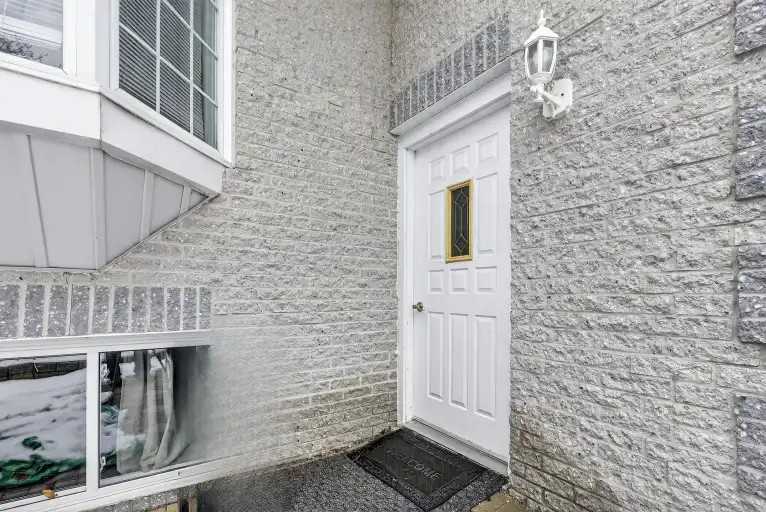 45 Assiniboine Dr #1 - Photo 2 of 25