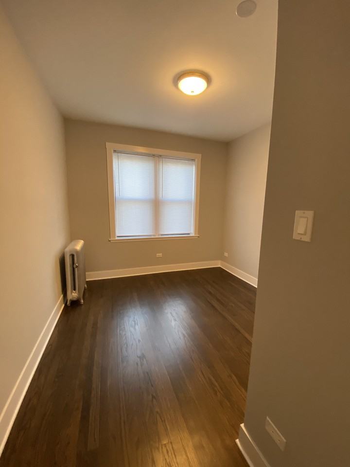 5164 W Montrose Ave #B - Photo 4 of 12