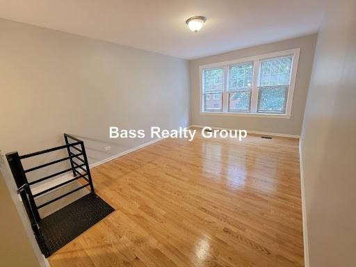 6966 N Greenview Ave #1 - Photo 3 of 16