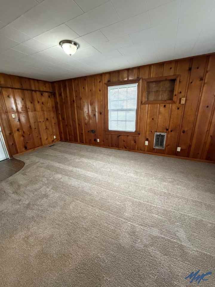 1002 Leaf Ave - Photo 5 of 13