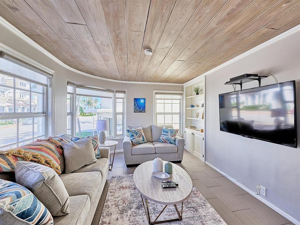 1214 E Atlantic Ave #E1 - Photo 6 of 19