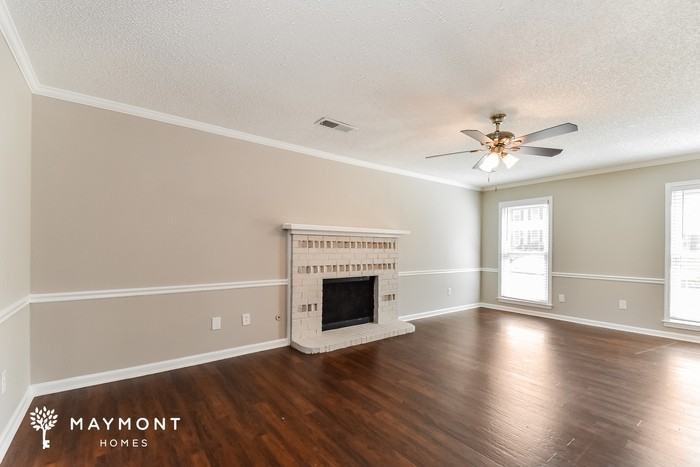 7486 Hedgington Dr - Photo 5 of 17