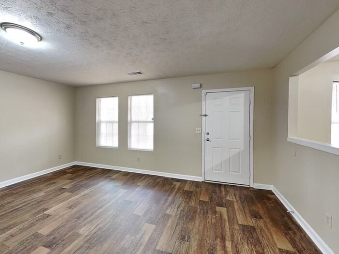 6160 Forrest Ave - Photo 2 of 19