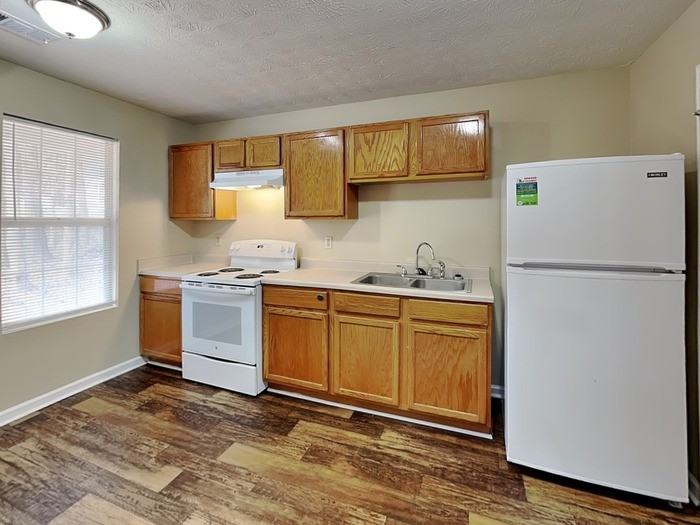 6160 Forrest Ave - Photo 5 of 19