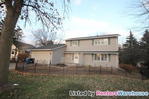 featured image of 4204 Victoria St N