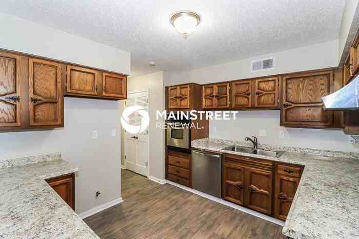 6608 Imperial Oak Dr - Photo 7 of 17