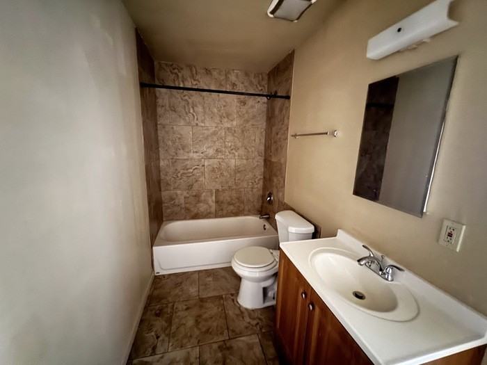 7135 W Coolidge St - Photo 7 of 14