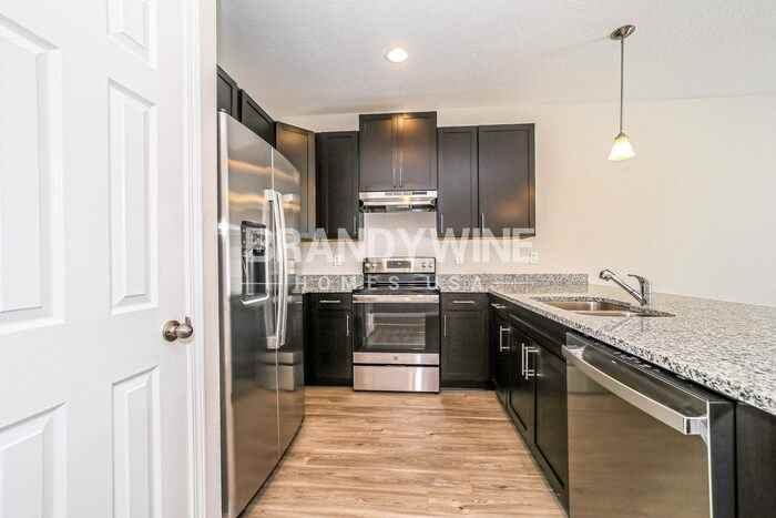 470 Terabithia Way - Photo 4 of 39