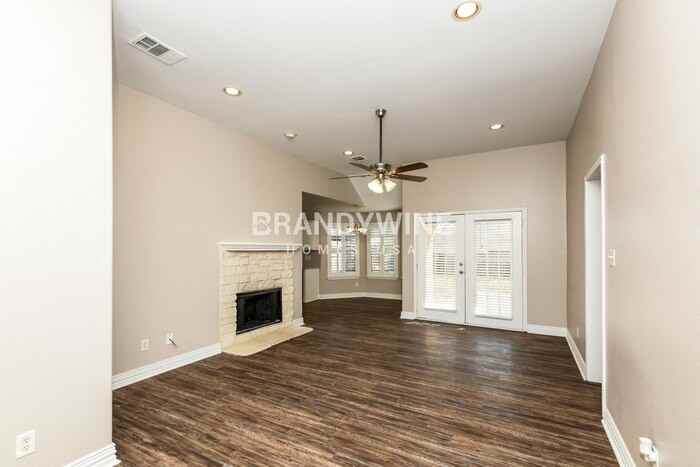 4804 Deal Dr - Photo 5 of 24