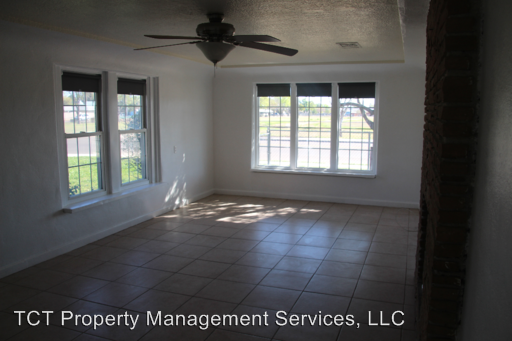 150 S Temple St - Photo 3 of 12