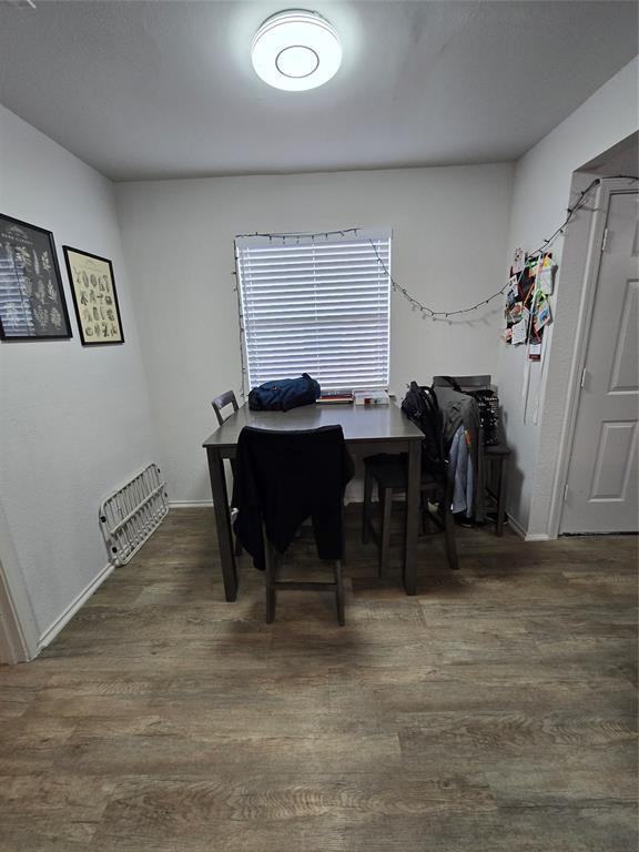 6909 Hyland Circle - Photo 5 of 10