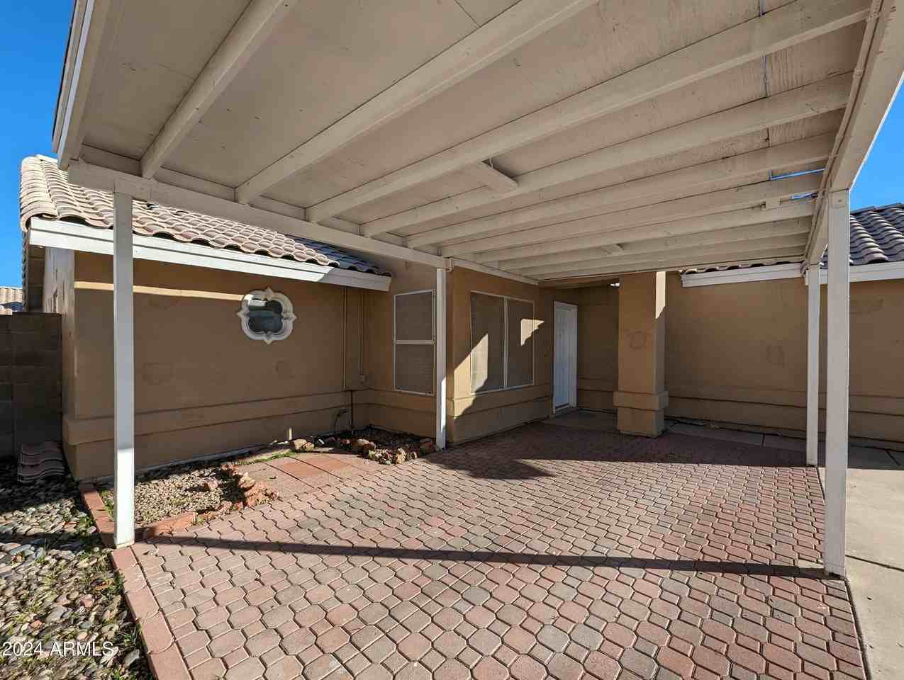 11941 N 69th Ave - Photo 7 of 50