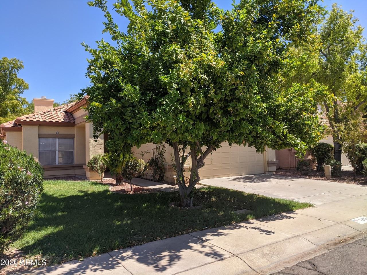 1321 N Jamaica Way - Photo 2 of 50