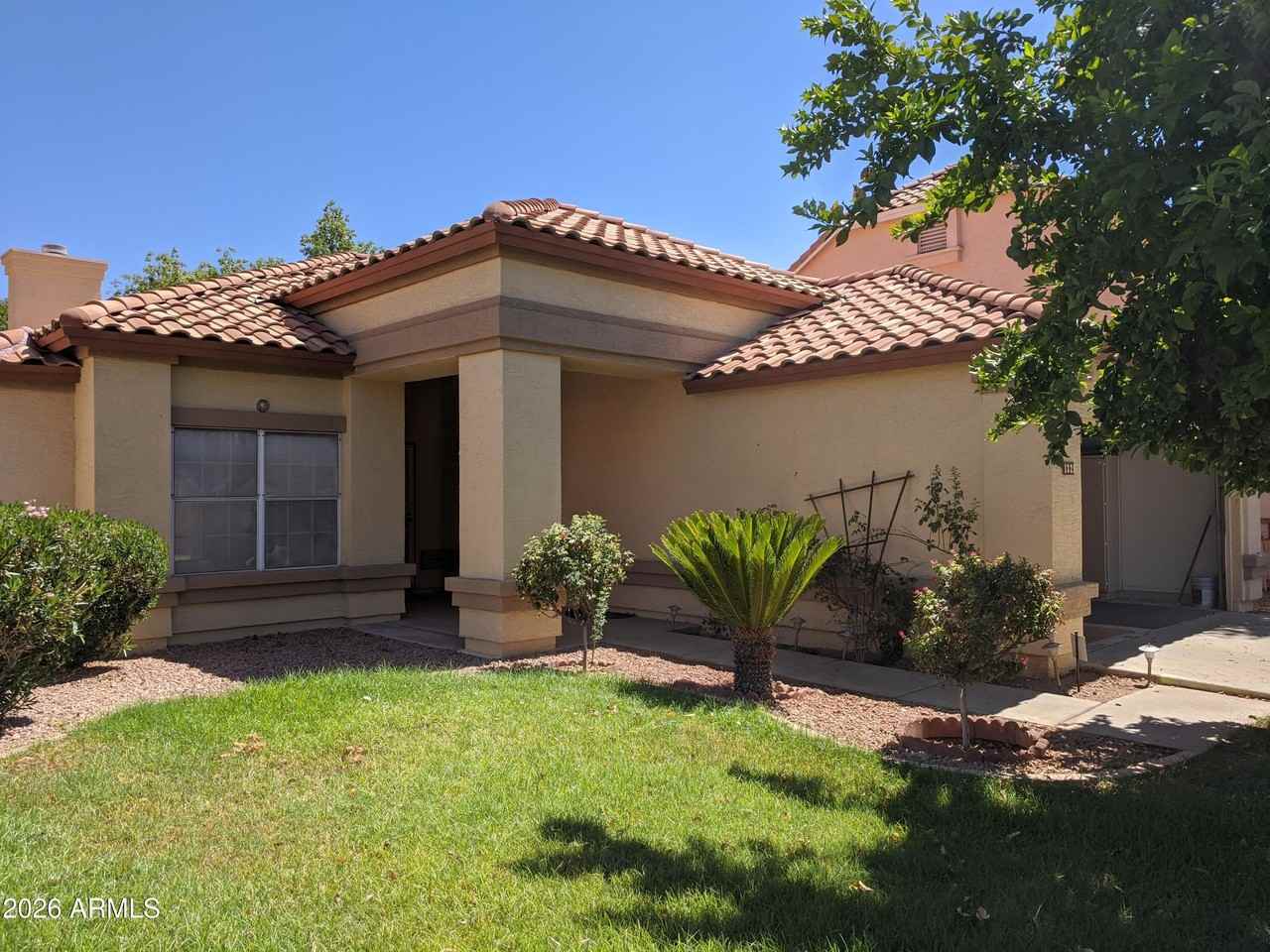 1321 N Jamaica Way - Photo 4 of 50