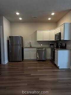 3930 Yukon Ln - Photo 3 of 11