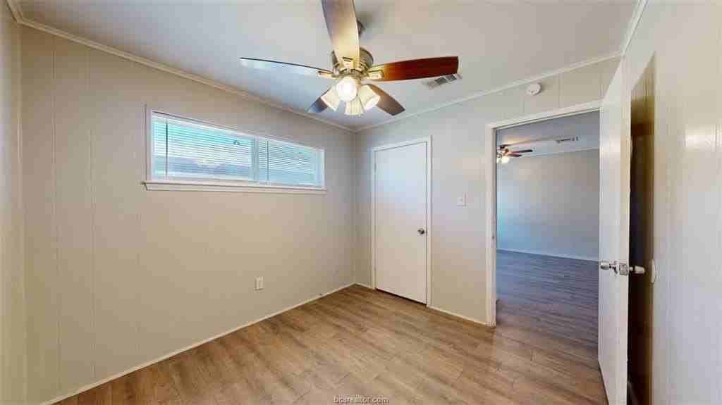 208 Lynn Dr Apt B - Photo 6 of 9