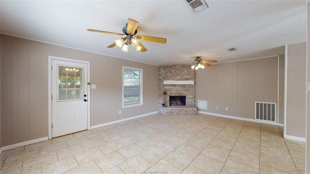 3004 Longleaf Dr - Photo 5 of 29