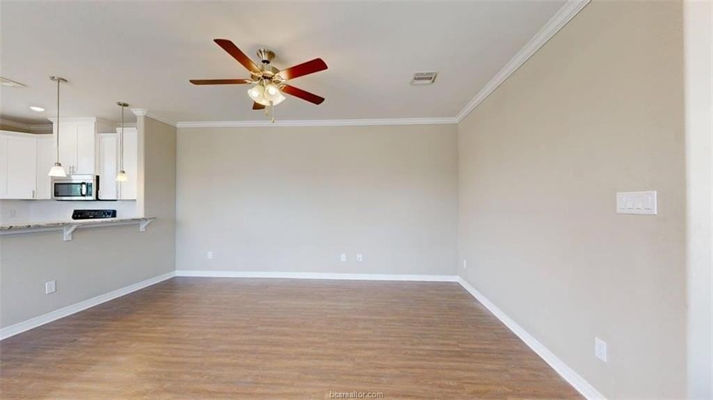 2139 Big River St - Photo 4 of 34