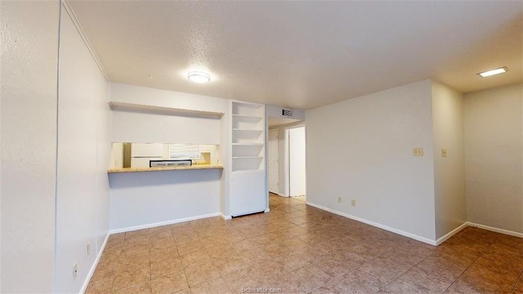 1326 Airline Dr - Photo 4 of 21