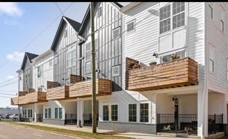 featured image of 126 E 19th St