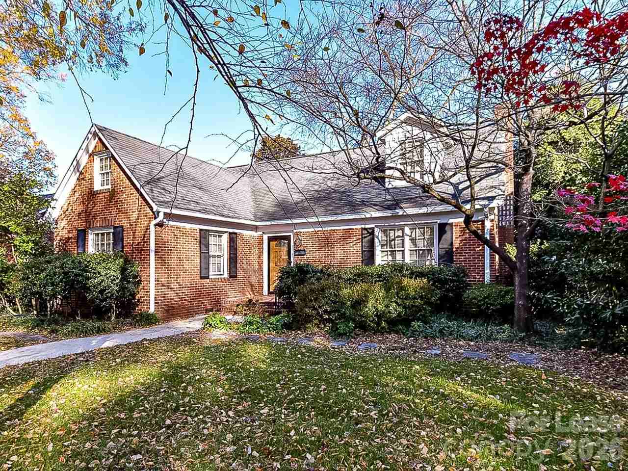 711 Mt Vernon Ave - Photo 2 of 45