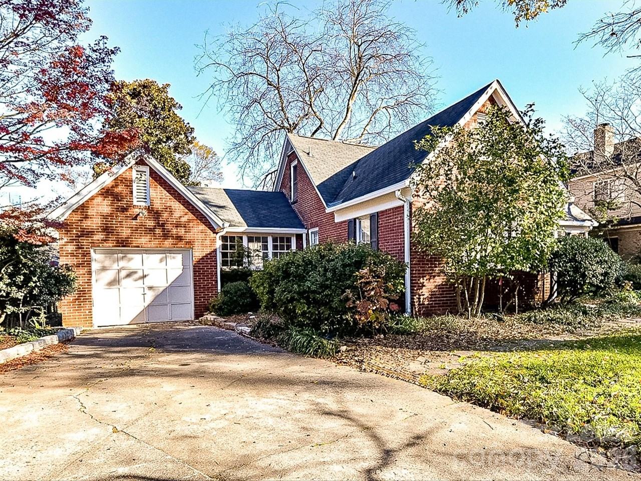 711 Mt Vernon Ave - Photo 4 of 45