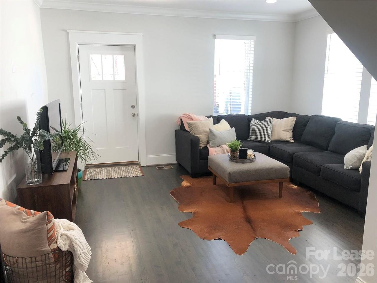 2117 Kirkwood Ave - Photo 5 of 18