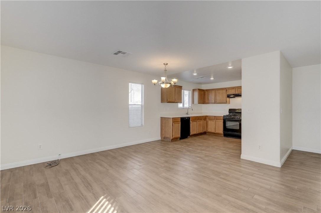 4355 Ruby Treasure St - Photo 7 of 38