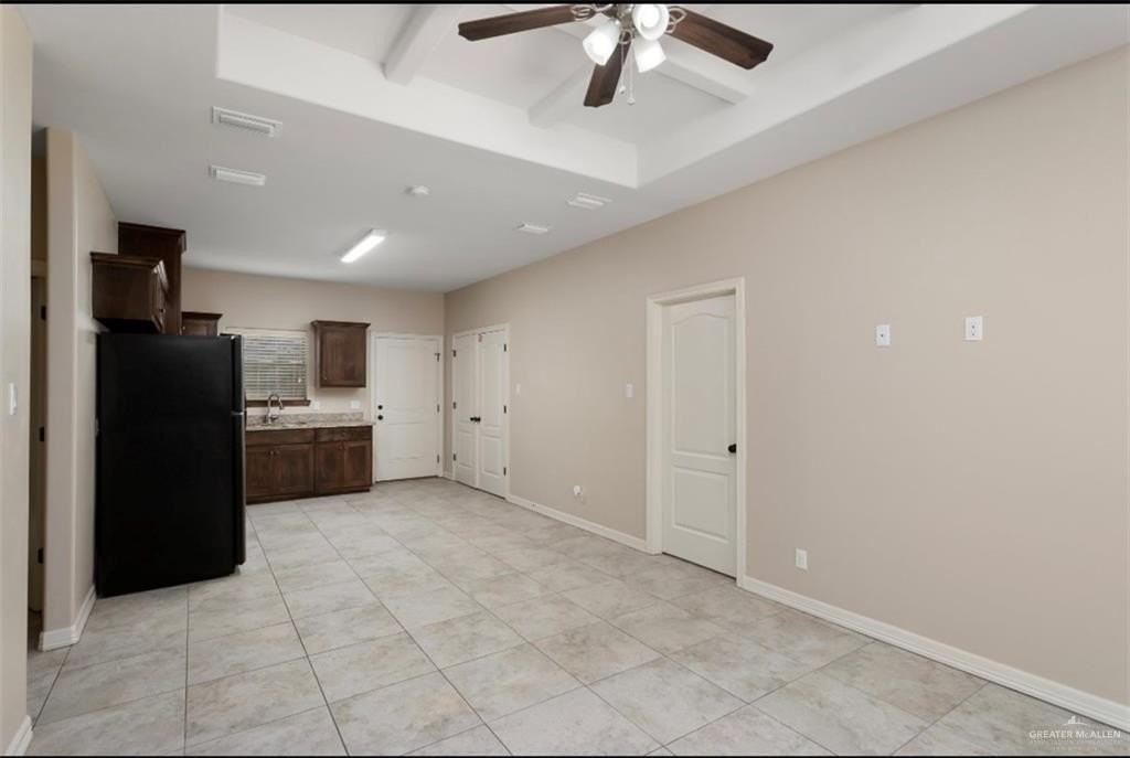 2608 E Garfield Ave - Photo 2 of 9