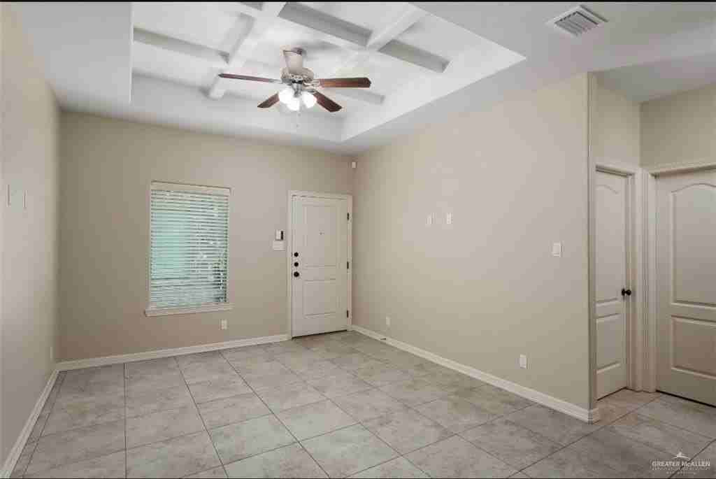 2608 E Garfield Ave - Photo 4 of 9