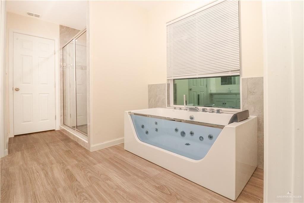 2101 Providence Ave - Photo 4 of 11