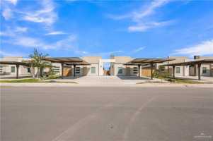 featured image of 1906 W Violet Dr Apt 3 #Apt 3