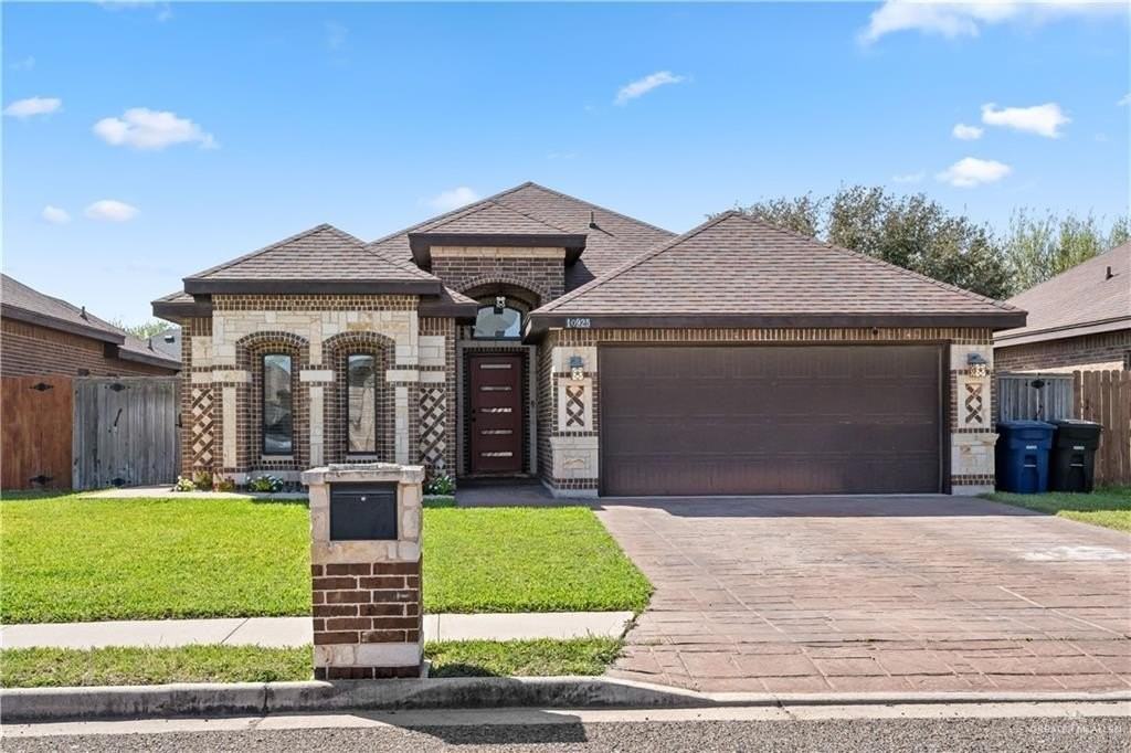 10925 N 30th St - Photo 2 of 35