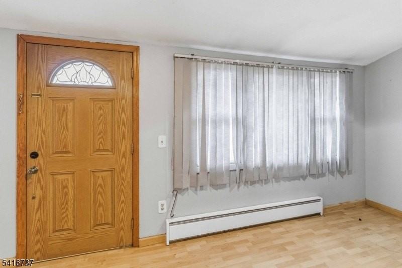 125 Minnehaha Blvd - Photo 4 of 16