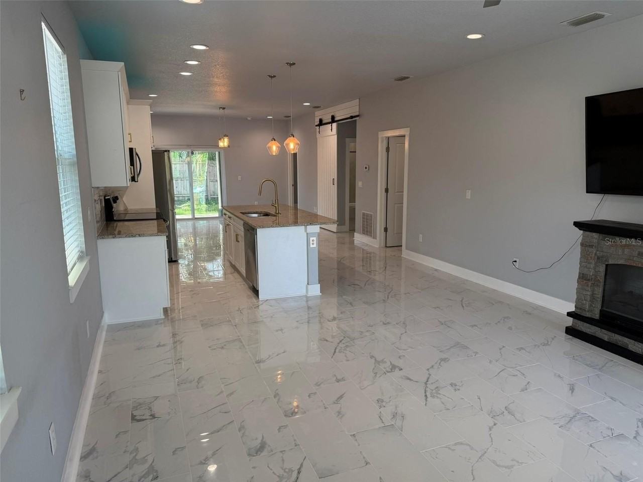 1821 E Eskimo Ave - Photo 3 of 27